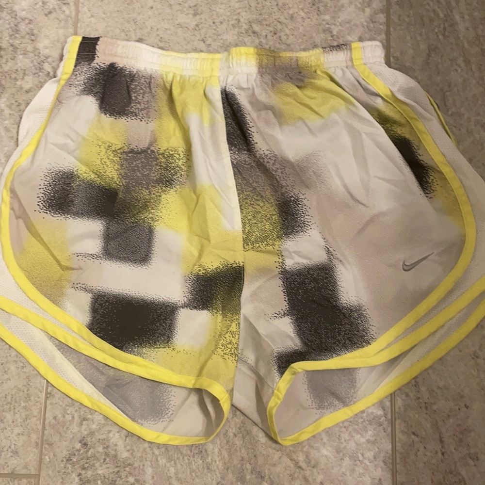 Nike Dri-Fit Shorts. Size S